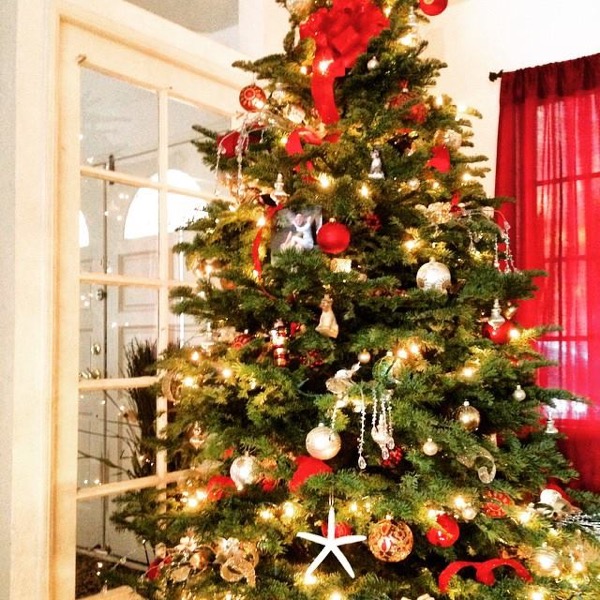 Vintage Classic Christmas Tree