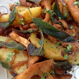 Chanterelle mushrooms and potatoes recipe with crispy sage