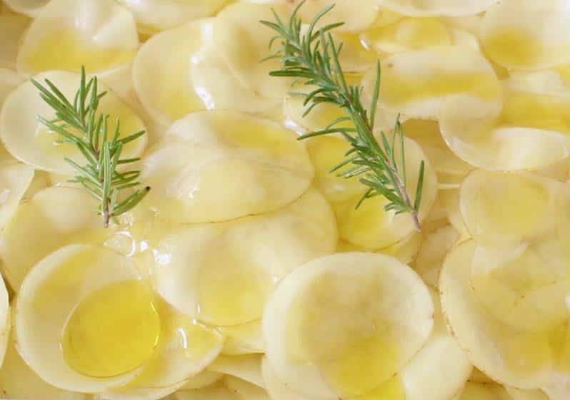 rosemarino e aglio patate al forno